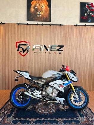 BMW S 1000 R BMW S 1000 R